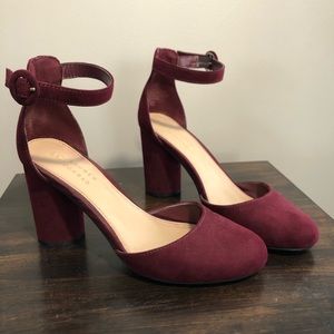 LC Lauren Conrad Hydrangea High Heels